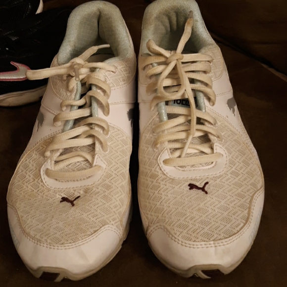 Puma shoes - Picture 3 of 3